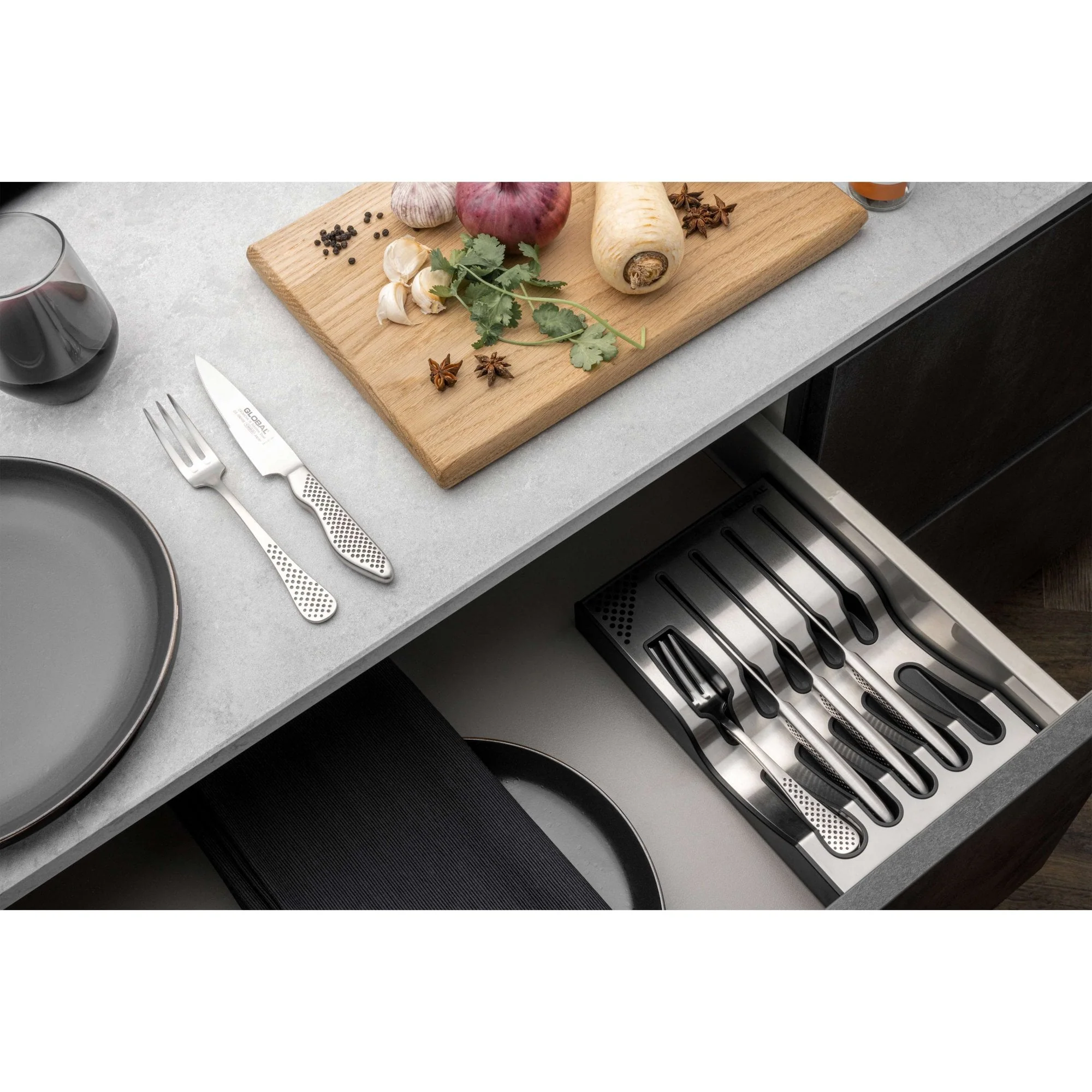 Global Steak Knife and Fork Set with dock - Image 4