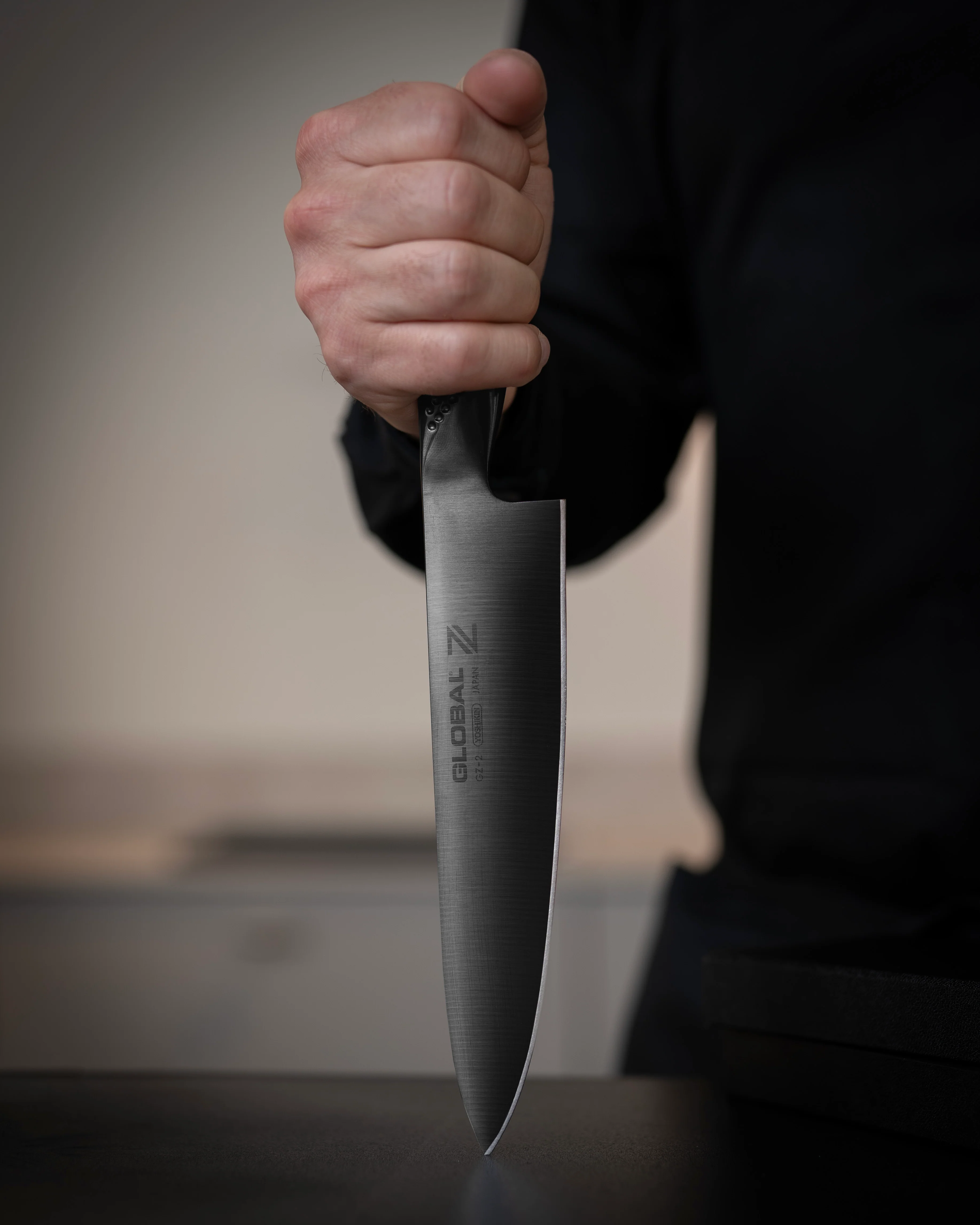 BLACK EDITION: Global Z Carbon Coated Chef's Knife 20cm Blade - Image 4